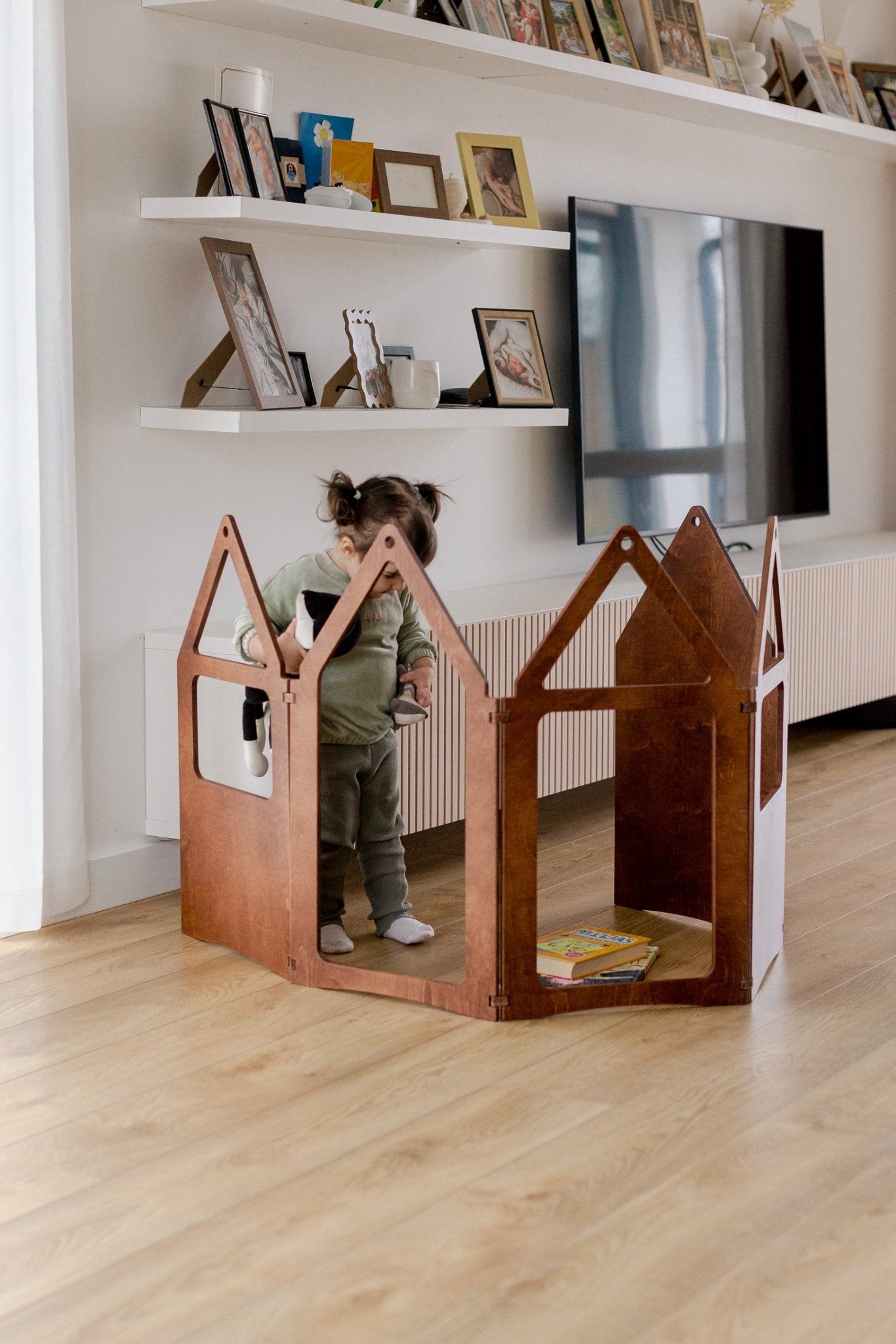 ZigZag house | Honey glaze - Duck Woodworks