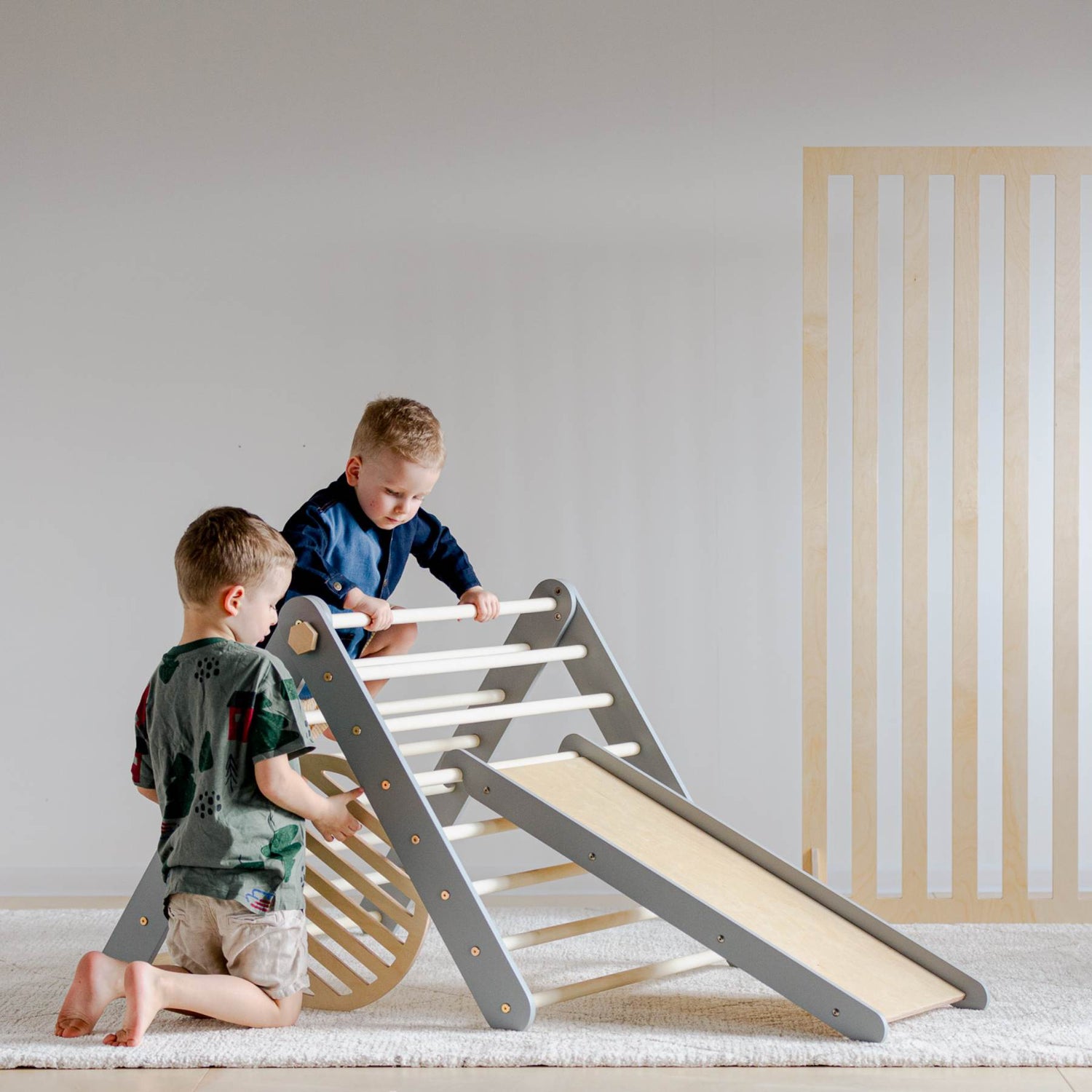 Climbing Triangle with a slide - Duck Woodworks